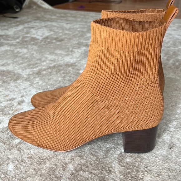 Everlane Shoes - Everlane Reknit glove boot in toffee